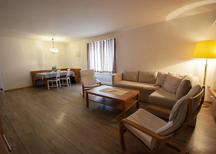 Haus Matten, Gant 公寓 *